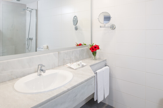Bathroom Double Sea View  hotel grand teguise playa